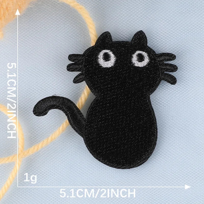 5pcs Cartoon Black Cat Embroidered Patches — DIY Iron-On Patches for Clothing