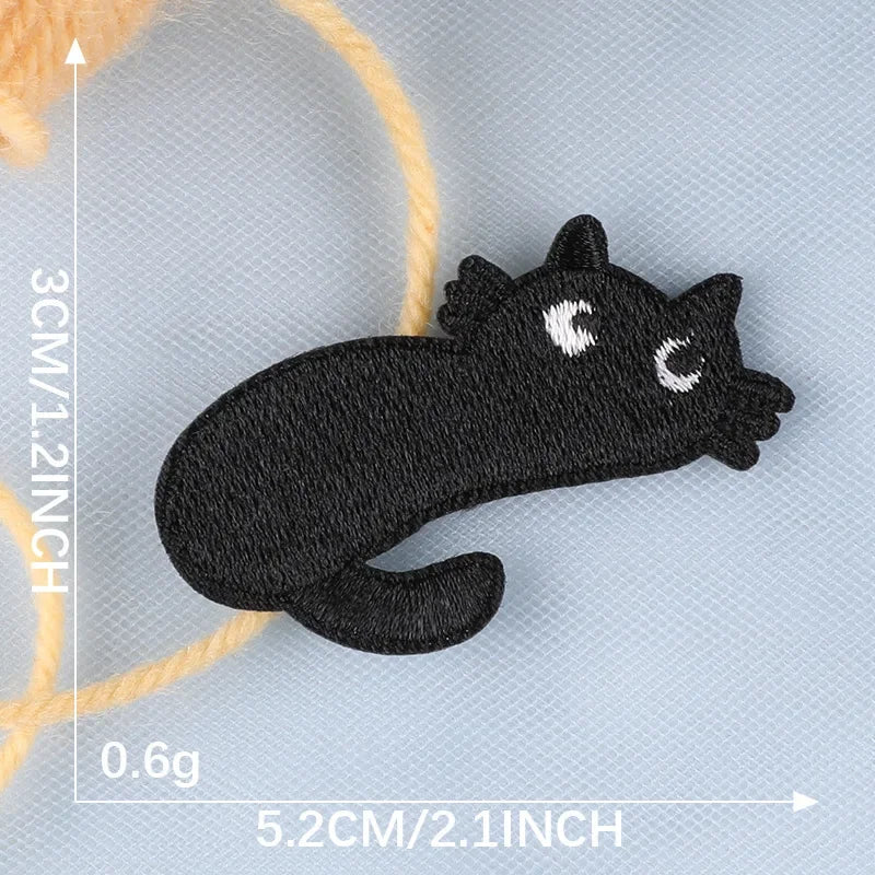 5pcs Cartoon Black Cat Embroidered Patches — DIY Iron-On Patches for Clothing