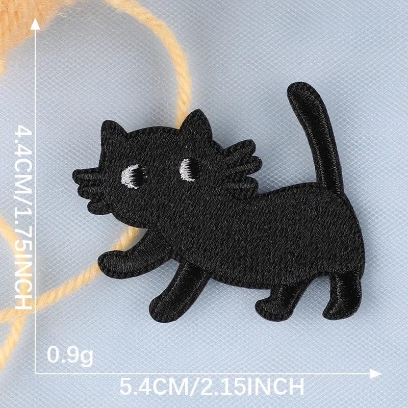5pcs Cartoon Black Cat Embroidered Patches — DIY Iron-On Patches for Clothing