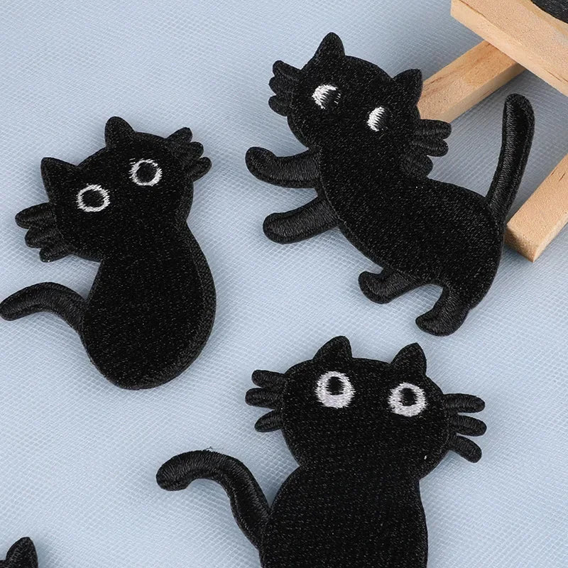 5pcs Cartoon Black Cat Embroidered Patches — DIY Iron-On Patches for Clothing